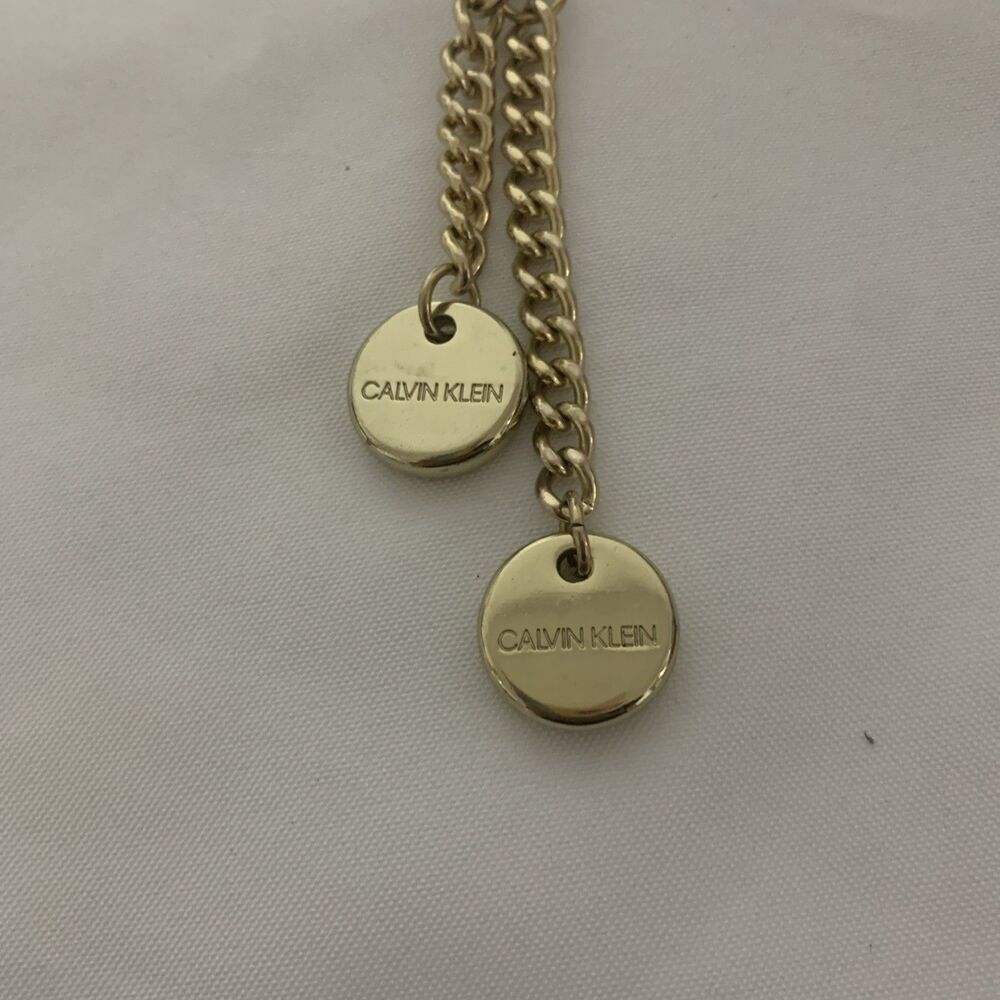 CALVIN KLEIN Goldtone Metal Logo Charms on Chain Purse Clip. E 404 - Picture 3 of 7